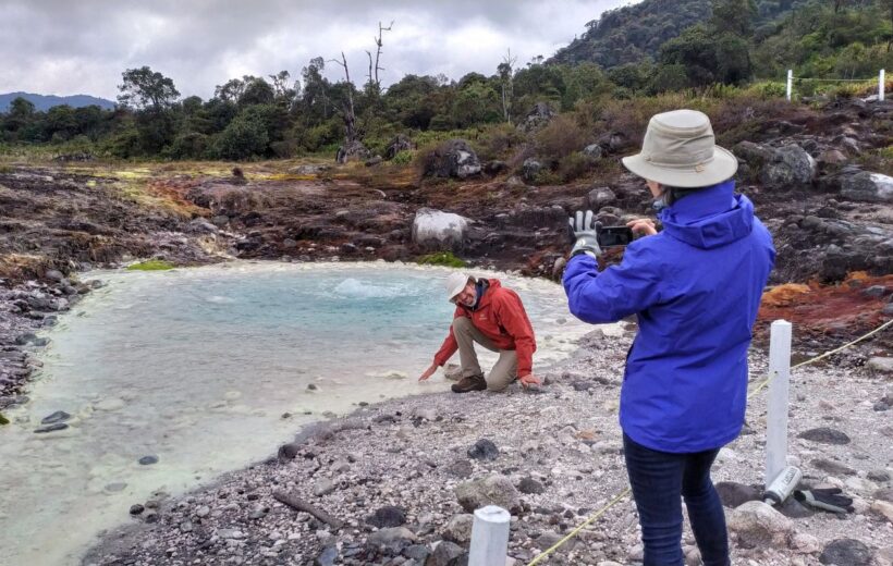 Avistamiento del Cóndor Andino y Termales de San Juan en el Parque Nacional Puracé